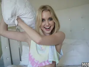 I Know That Girl - Puffy-Nippled Cutie Gets Fucked - 02/28/2016