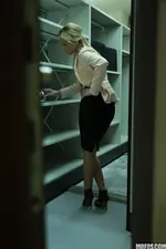 Pervs On Patrol - Czech Blonde Fucks in Office - 04/04/2016