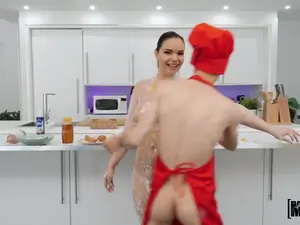 I Know That Girl - Cocking With Chef Jordi! - 09/27/2021