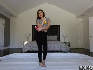 I Know That Girl - Sexy Artist's Body Paint Fuck - 04/24/2016