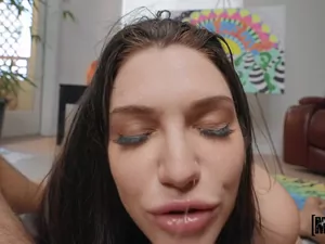 Stranded Teens - Housework Makes Me Horny - 07/09/2022