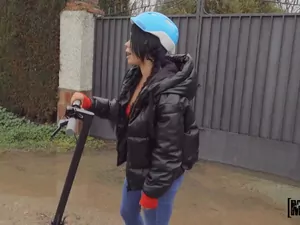 Public Pickups - Sexy Scooter - 08/26/2022