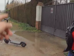 Public Pickups - Sexy Scooter - 08/26/2022