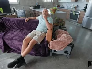 Don't Break Me - Big Things Cum in a Mini Package - 09/22/2022