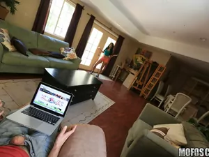 I Know That Girl - Adriana Chechik Deepthroats her BF - 08/15/2016