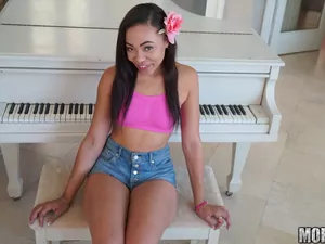 Latina Sex Tapes - Giggly Latina in Piledriver - 09/14/2016