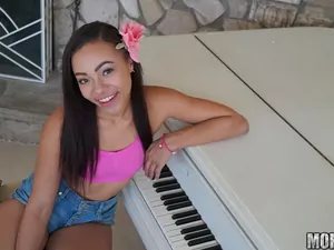 Latina Sex Tapes - Giggly Latina in Piledriver - 09/14/2016