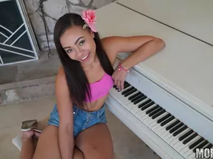 Latina Sex Tapes - Giggly Latina in Piledriver - 09/14/2016