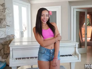 Latina Sex Tapes - Giggly Latina in Piledriver - 09/14/2016