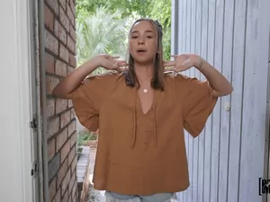 I Know That Girl - Video Favor Goes Too Far - 12/24/2022