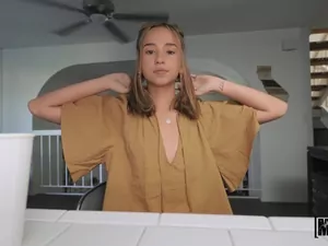 I Know That Girl - Video Favor Goes Too Far - 12/24/2022