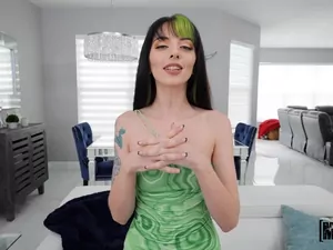 Don't Break Me - Kitty's in for a Big Surprise - 02/04/2023