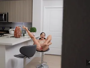 Lets Try Anal - She Can't Wait for Butt Play - 02/25/2023