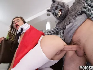 Don't Break Me - Brunette Spinner Fucks on Halloween - 11/01/2016
