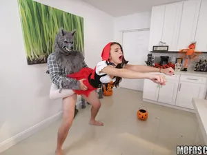 Don't Break Me - Brunette Spinner Fucks on Halloween - 11/01/2016