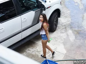 Pervs On Patrol - Teen Spinner's Wet T-Shirt Car Wash - 11/04/2016