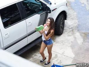 Pervs On Patrol - Teen Spinner's Wet T-Shirt Car Wash - 11/04/2016