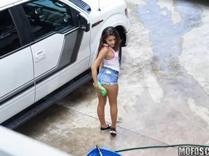 Pervs On Patrol - Teen Spinner's Wet T-Shirt Car Wash - 11/04/2016