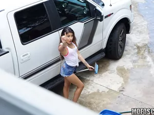 Pervs On Patrol - Teen Spinner's Wet T-Shirt Car Wash - 11/04/2016