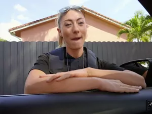 I Know That Girl - Hot and Hungry Cop - 07/22/2023