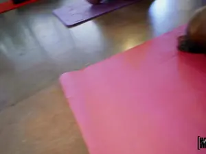 Let's Post It - Sleazy Yoga - 09/14/2023
