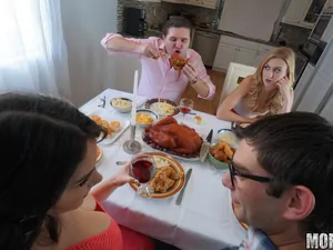 Share My BF - Alexa and Valentina Give Deepthroat BJ - 11/24/2016