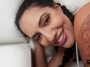 I Know That Girl - Influencer Coco Is a Baddie - 12/21/2023