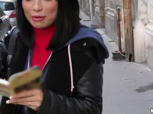 Public Pickups - Naughty Tourist Sucks Dick for Cash - 12/21/2016