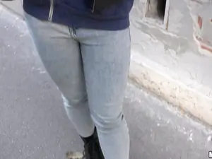 Public Pickups - Naughty Tourist Sucks Dick for Cash - 12/21/2016
