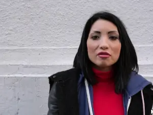 Public Pickups - Naughty Tourist Sucks Dick for Cash - 12/21/2016