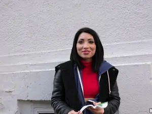 Public Pickups - Naughty Tourist Sucks Dick for Cash - 12/21/2016