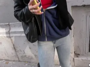 Public Pickups - Naughty Tourist Sucks Dick for Cash - 12/21/2016