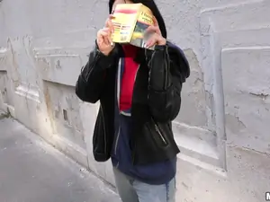 Public Pickups - Naughty Tourist Sucks Dick for Cash - 12/21/2016