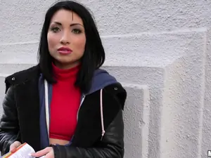 Public Pickups - Naughty Tourist Sucks Dick for Cash - 12/21/2016