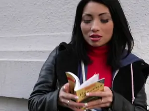 Public Pickups - Naughty Tourist Sucks Dick for Cash - 12/21/2016