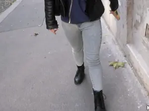 Public Pickups - Naughty Tourist Sucks Dick for Cash - 12/21/2016