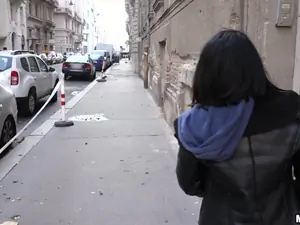 Public Pickups - Naughty Tourist Sucks Dick for Cash - 12/21/2016