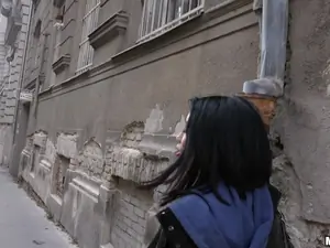 Public Pickups - Naughty Tourist Sucks Dick for Cash - 12/21/2016