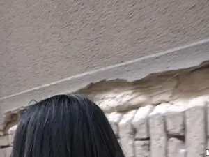 Public Pickups - Naughty Tourist Sucks Dick for Cash - 12/21/2016