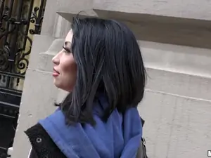 Public Pickups - Naughty Tourist Sucks Dick for Cash - 12/21/2016