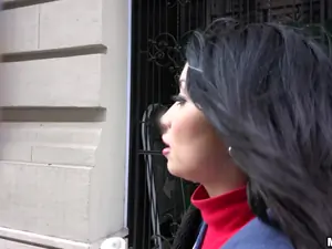 Public Pickups - Naughty Tourist Sucks Dick for Cash - 12/21/2016