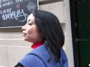 Public Pickups - Naughty Tourist Sucks Dick for Cash - 12/21/2016