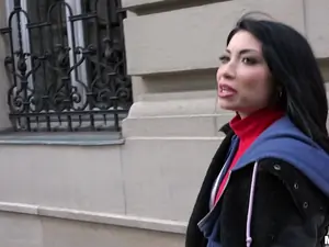 Public Pickups - Naughty Tourist Sucks Dick for Cash - 12/21/2016