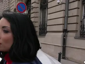 Public Pickups - Naughty Tourist Sucks Dick for Cash - 12/21/2016