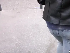 Public Pickups - Naughty Tourist Sucks Dick for Cash - 12/21/2016