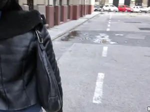 Public Pickups - Naughty Tourist Sucks Dick for Cash - 12/21/2016