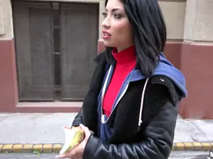 Public Pickups - Naughty Tourist Sucks Dick for Cash - 12/21/2016