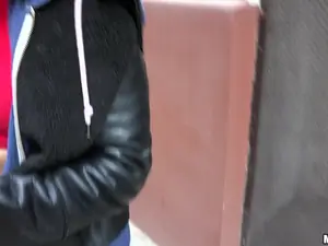 Public Pickups - Naughty Tourist Sucks Dick for Cash - 12/21/2016