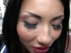 Public Pickups - Naughty Tourist Sucks Dick for Cash - 12/21/2016