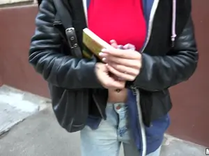 Public Pickups - Naughty Tourist Sucks Dick for Cash - 12/21/2016